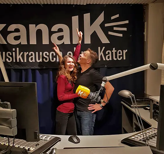 Liveband Meelton spielt Livemusik am Firmenanlass kanalK