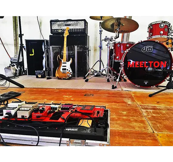 Liveband Meelton spielt Livemusik am Anlass